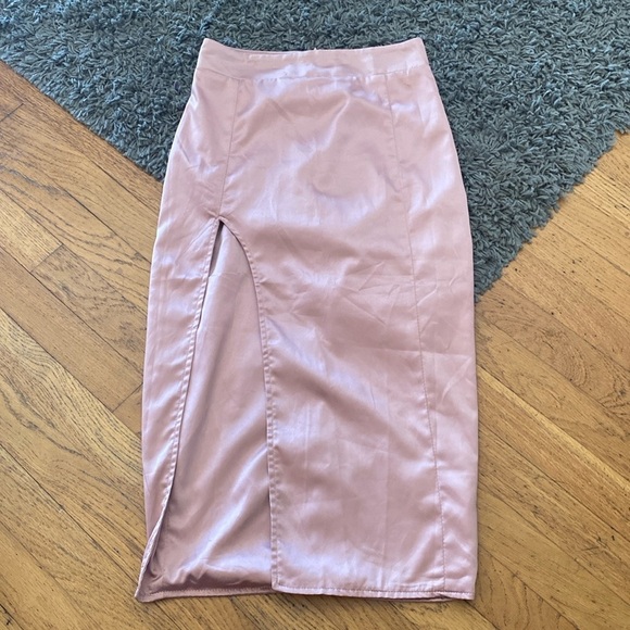 Oh Polly THIGHS THE LIMIT SPLIT SATIN PINK BLUSH Skirt Size 2 - Picture 2 of 12